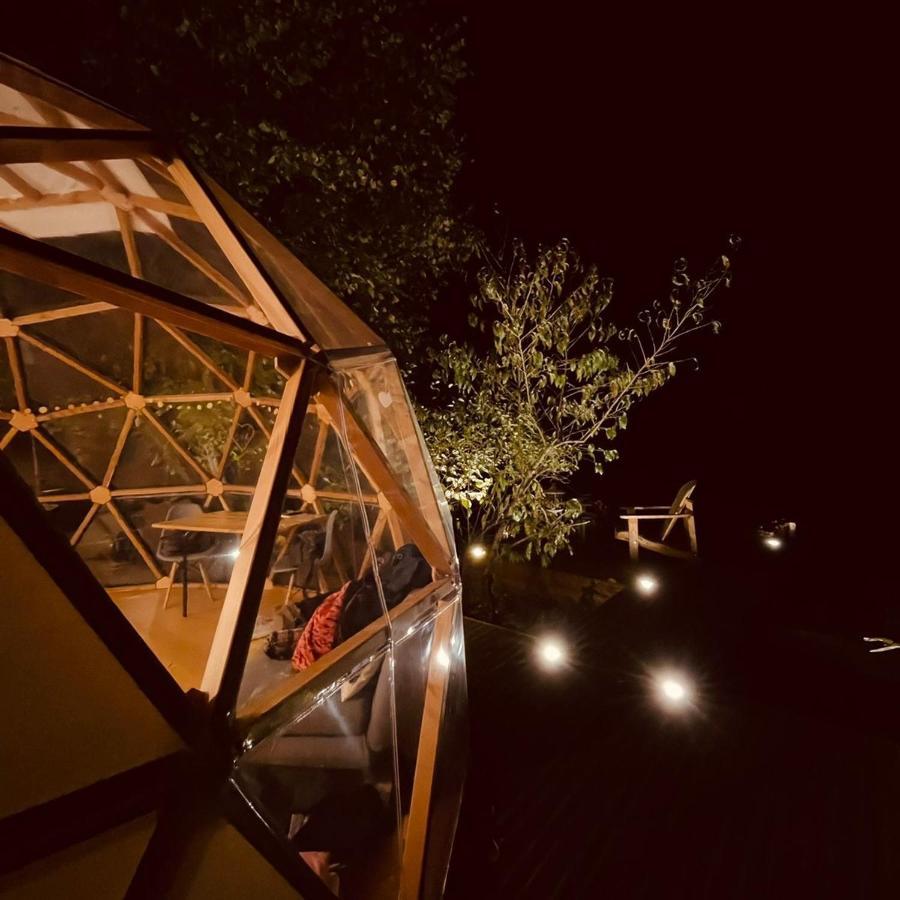 Le Dome Aux Oiseaux Hotel Berig-Vintrange Ngoại thất bức ảnh